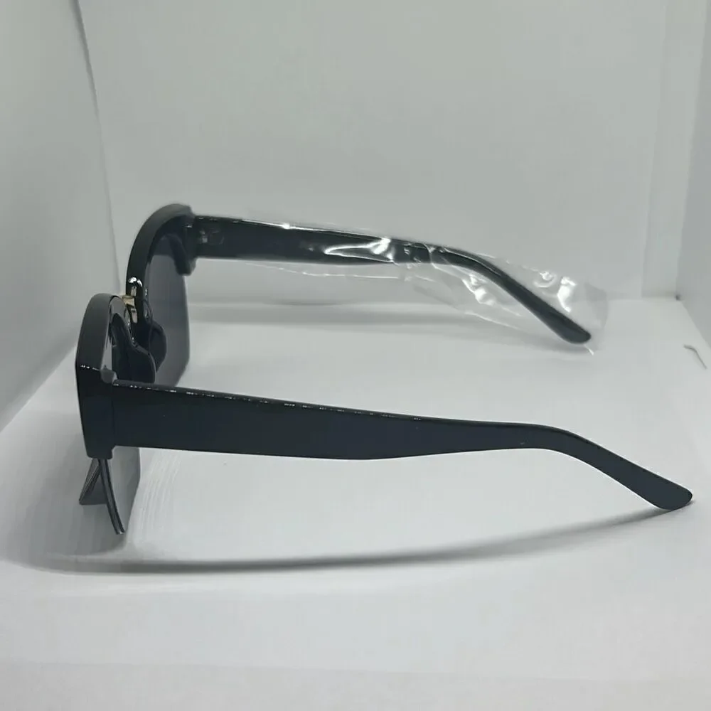 Giselle Women’s Round Sunglasses